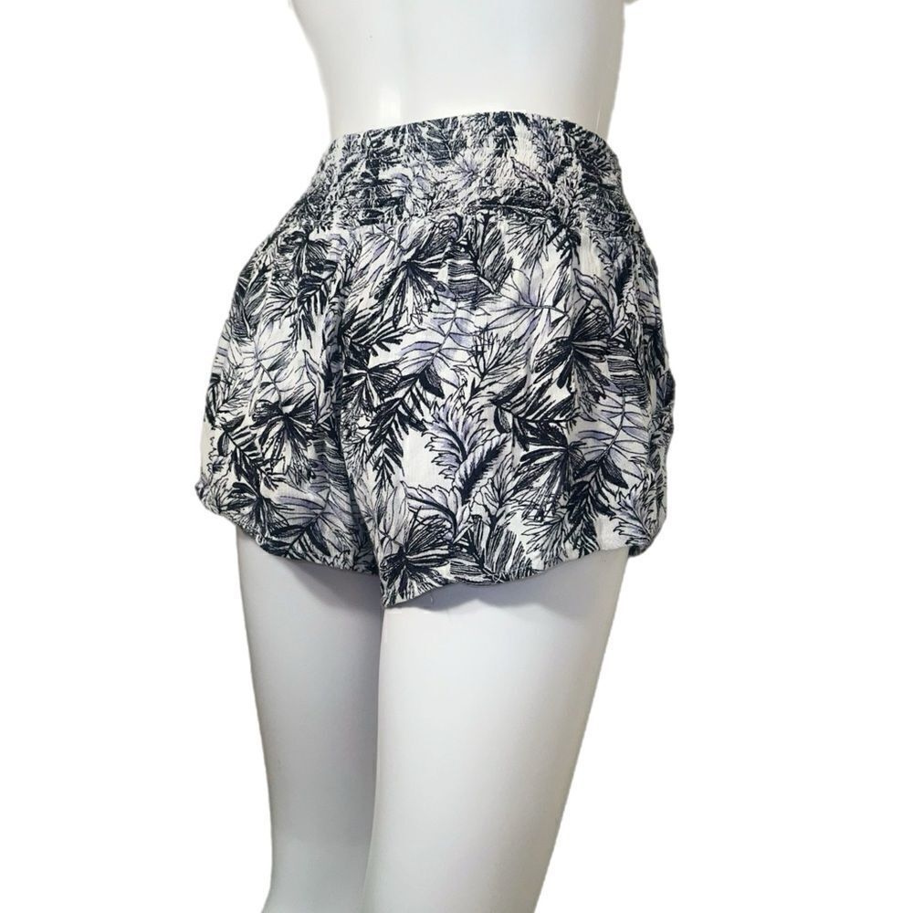 Sincerely Jules Drawstring Shorts (L) - Picture 2 of 12